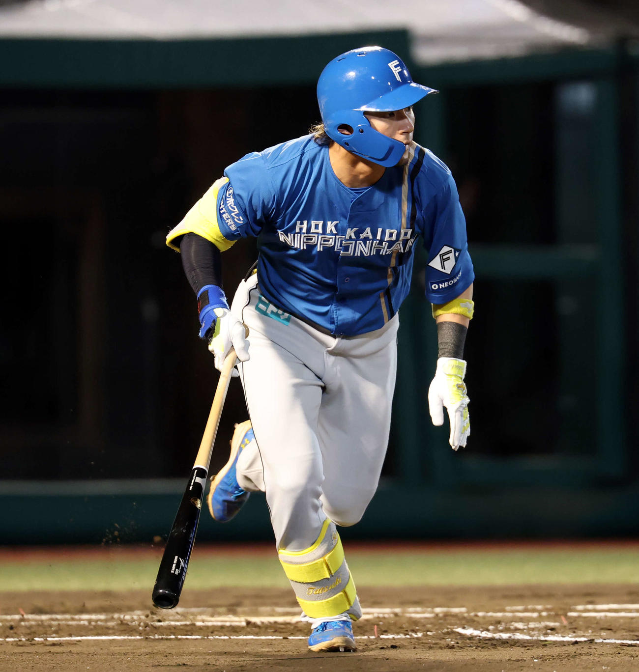 楽天対日本ハム　2回表日本ハム2死一、二塁、水野は先制適時打を放つ（撮影・浅見桂子）