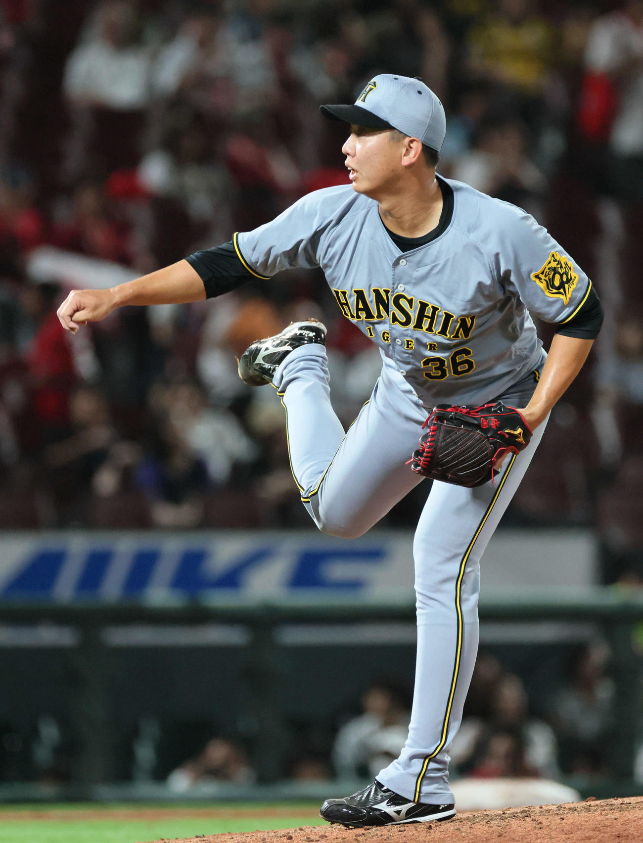 広島対阪神　8回裏広島、阪神3番手の畠（撮影・加藤孝規）