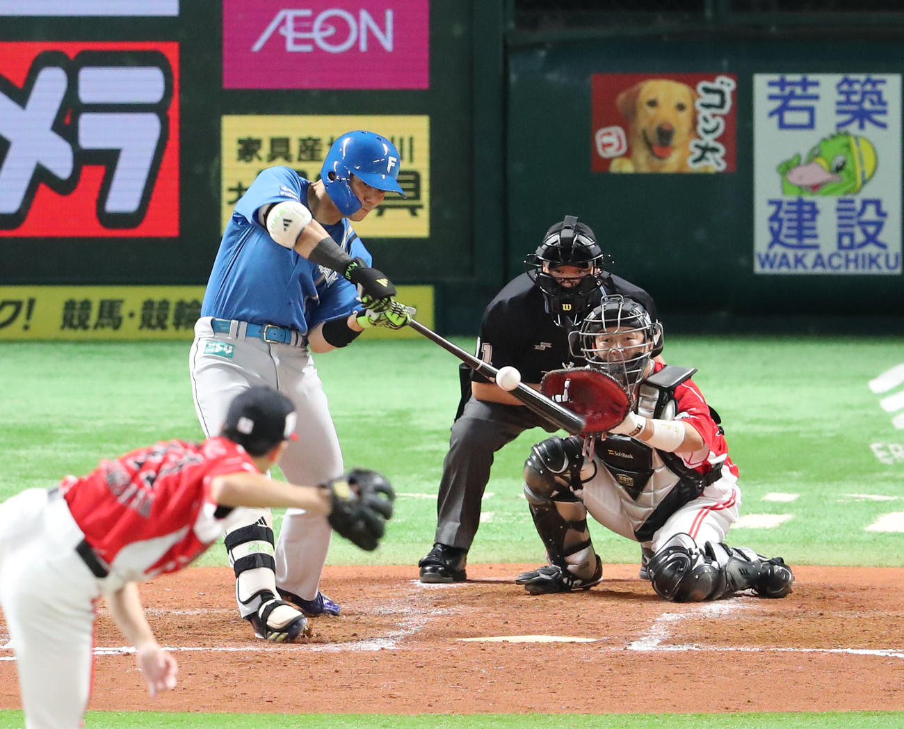 ソフトバンク対日本ハム　3回表日本ハム無死一塁、清宮幸は右前安打を放つ（撮影・梅根麻紀）
