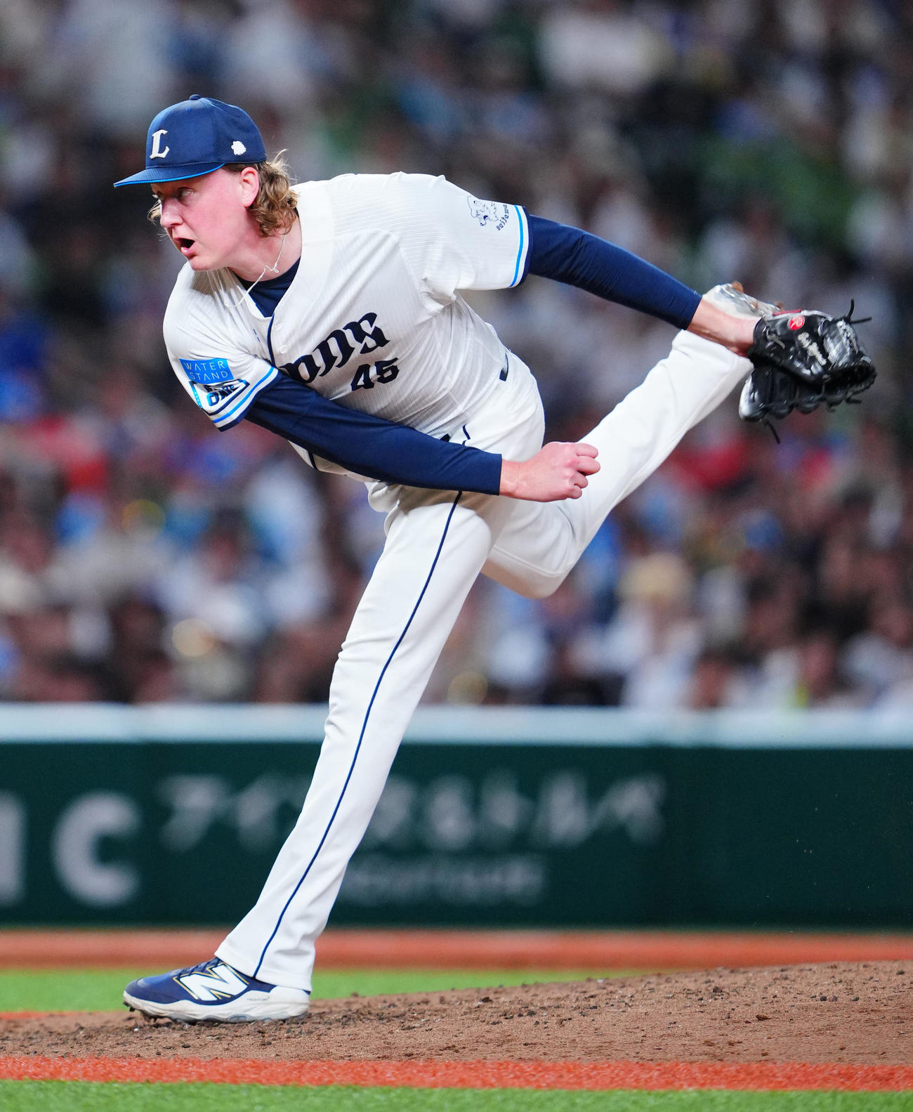 西武対オリックス　8回表、西武2番手で登板し力投するウィンゲンター（撮影・垰建太）