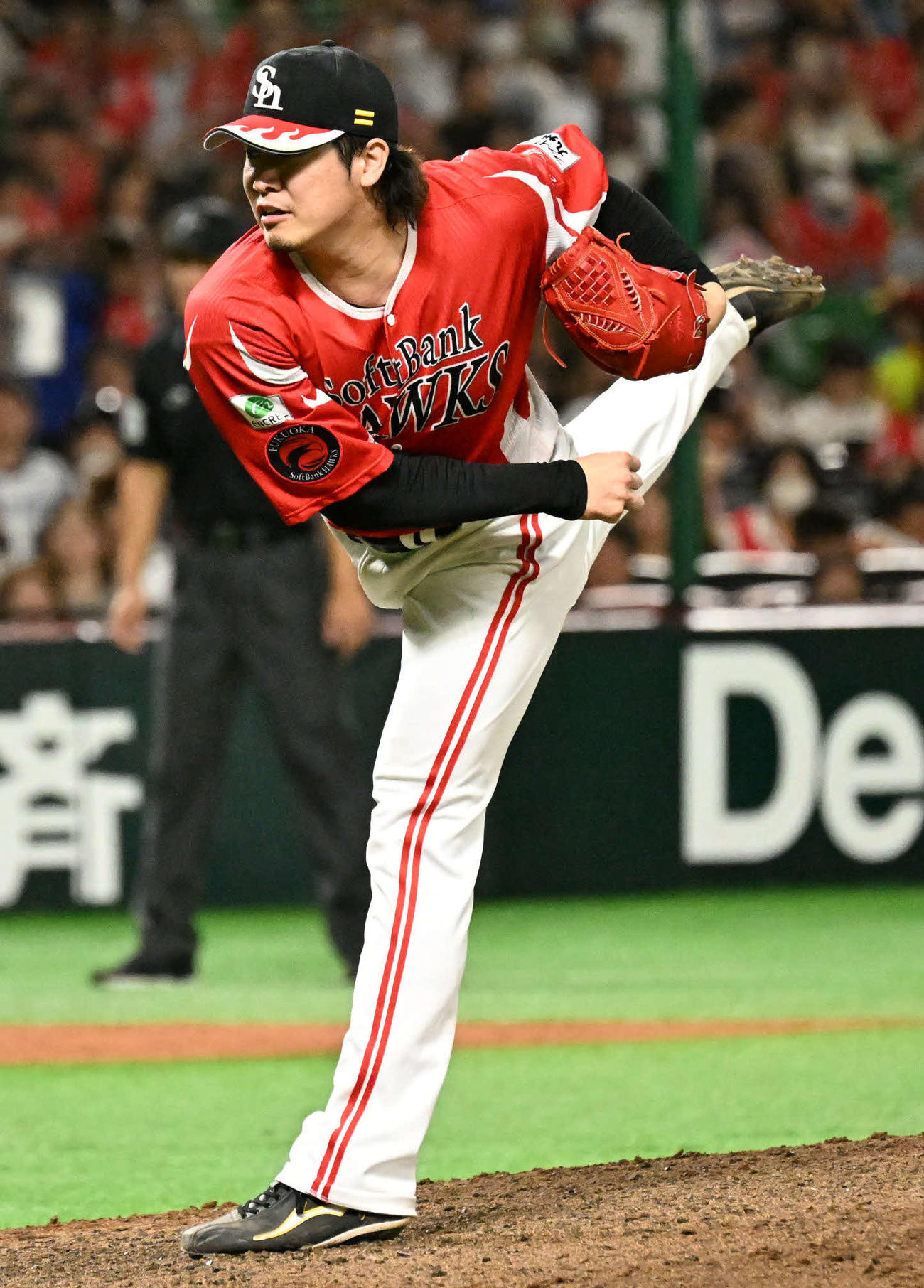 ソフトバンク対日本ハム　ソフトバンク7番手投手の杉山（撮影・林敢治）