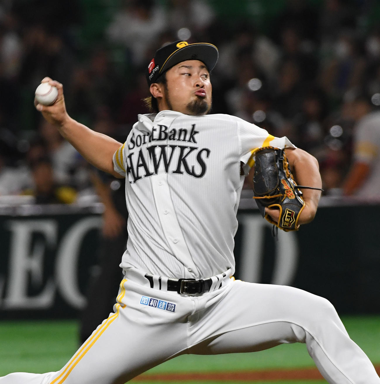 19年3月、西武戦で力投するソフトバンク森