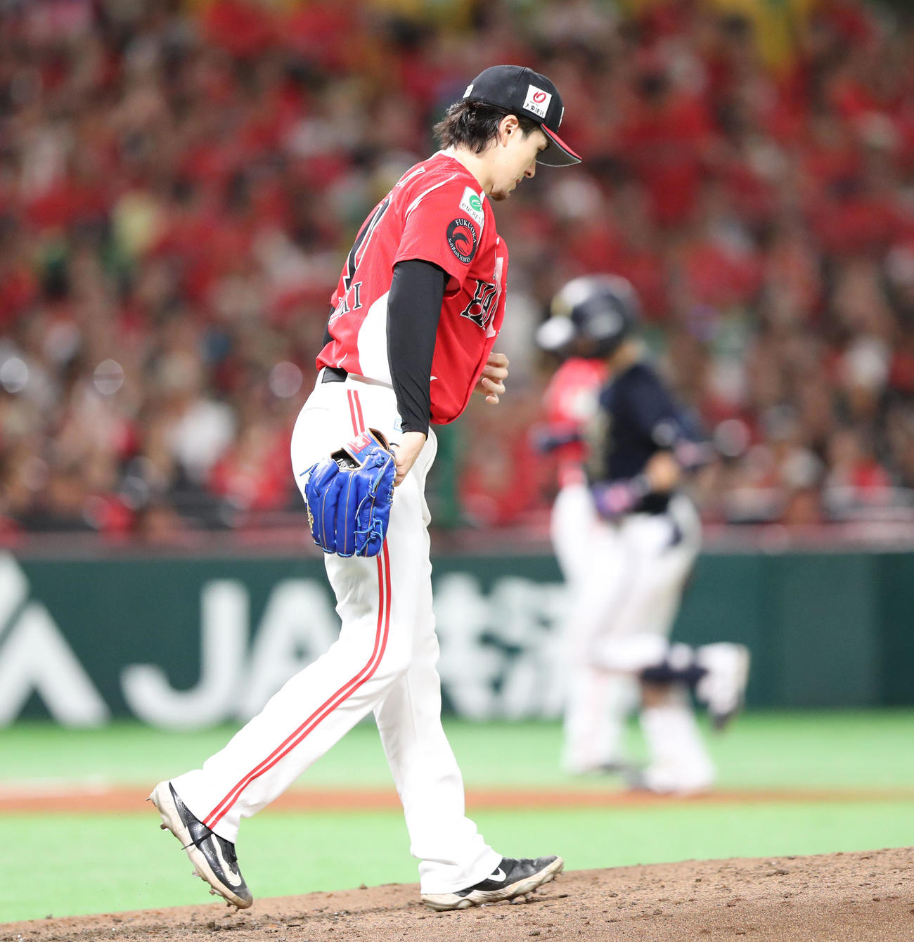 ソフトバンク対オリックス　4回表オリックス1死一、二塁、若月に逆転となる右越え3点本塁打を浴びた上沢（撮影・梅根麻紀）