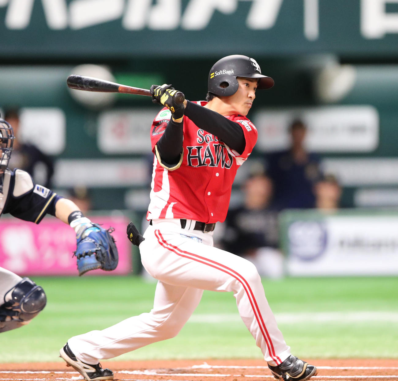 ソフトバンク対オリックス　1回裏ソフトバンク無死一塁、柳町は右前安打を放つ（撮影・梅根麻紀）