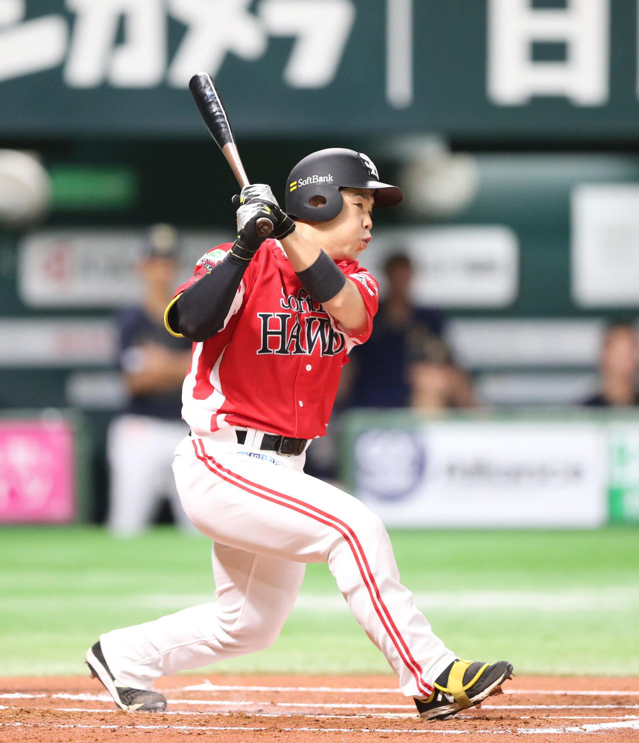 ソフトバンク対オリックス　1回裏ソフトバンク無死一、三塁、近藤は右前に先制適時打を放つ（撮影・梅根麻紀）