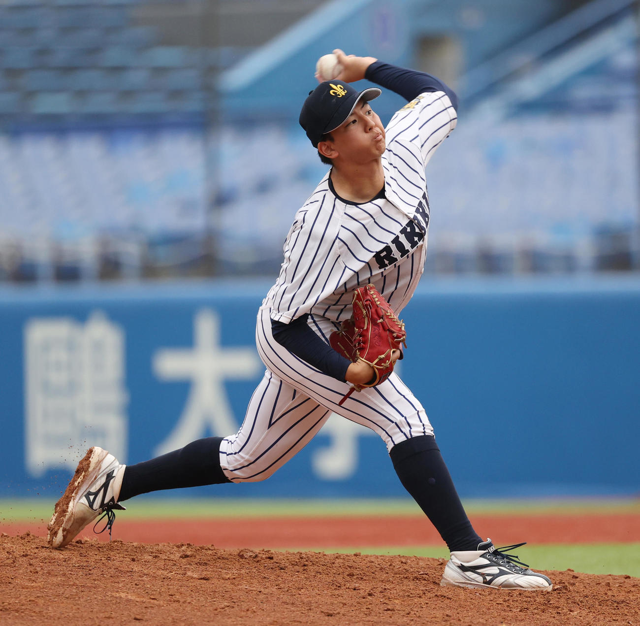 法大対立大　6回から登板した立大・田中（撮影・柴田隆二）　　