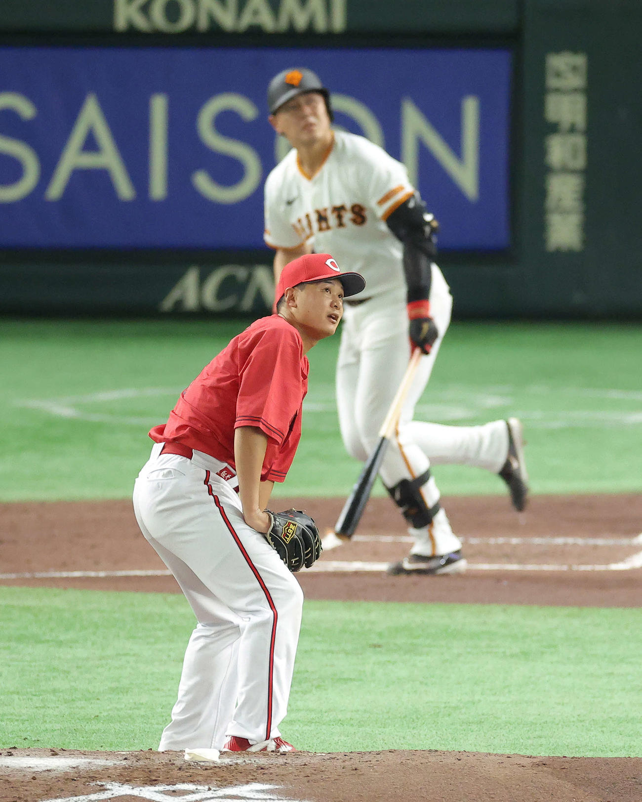 巨人対広島　2回裏巨人無死、岡本に左越え先制ソロ本塁打を浴びる森（撮影・河田真司）