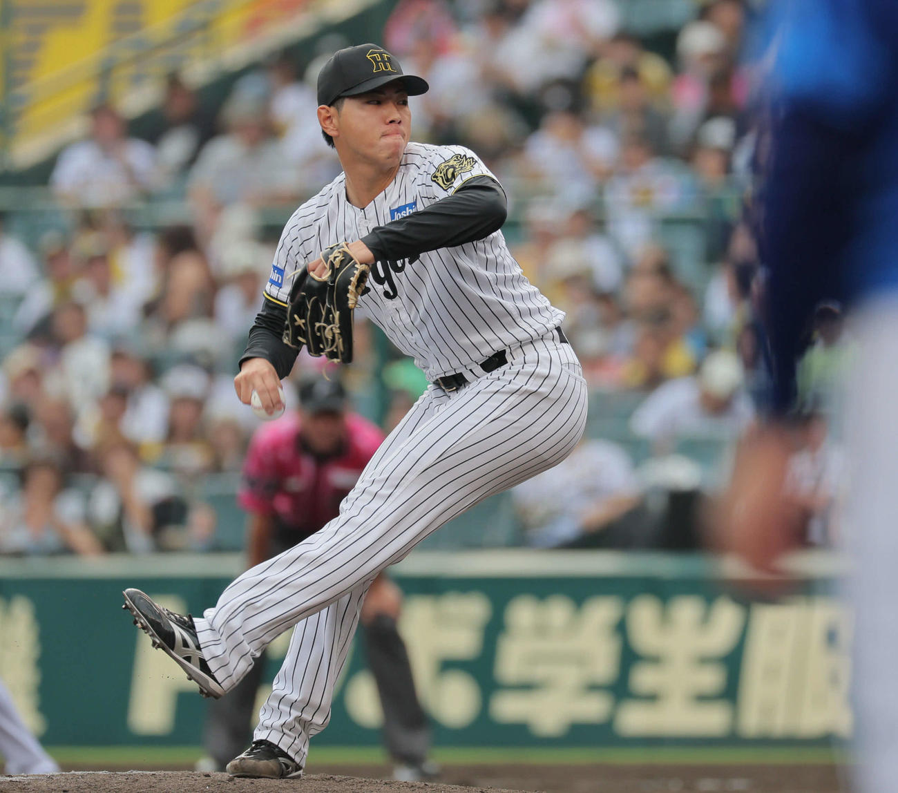 阪神対DeNA　阪神2番手の工藤泰（撮影・宮崎幸一）