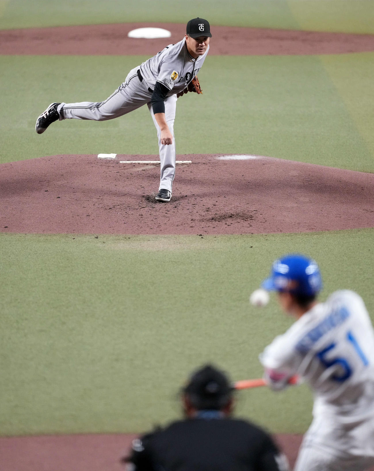 中日対巨人　1回裏中日2死、上林誠知にソロ本塁打を浴びる田中将（撮影・たえ見朱実）