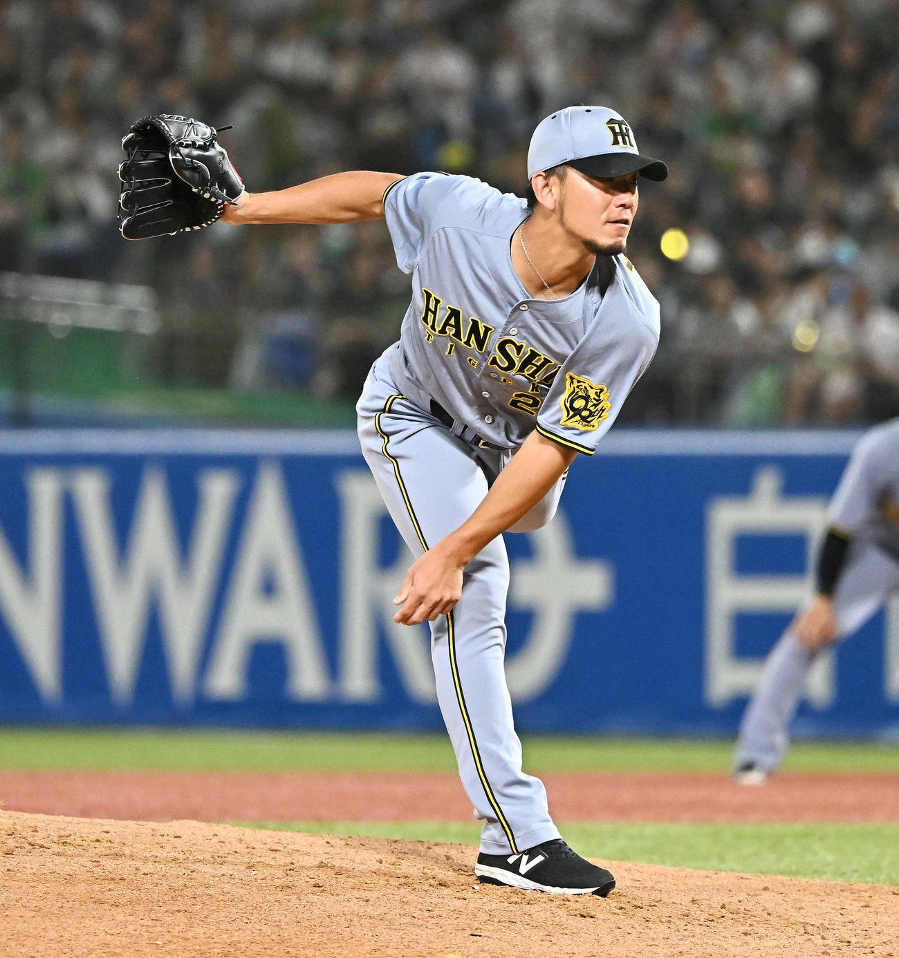 ヤクルト対阪神　阪神先発の伊藤将（撮影・滝沢徹郎）