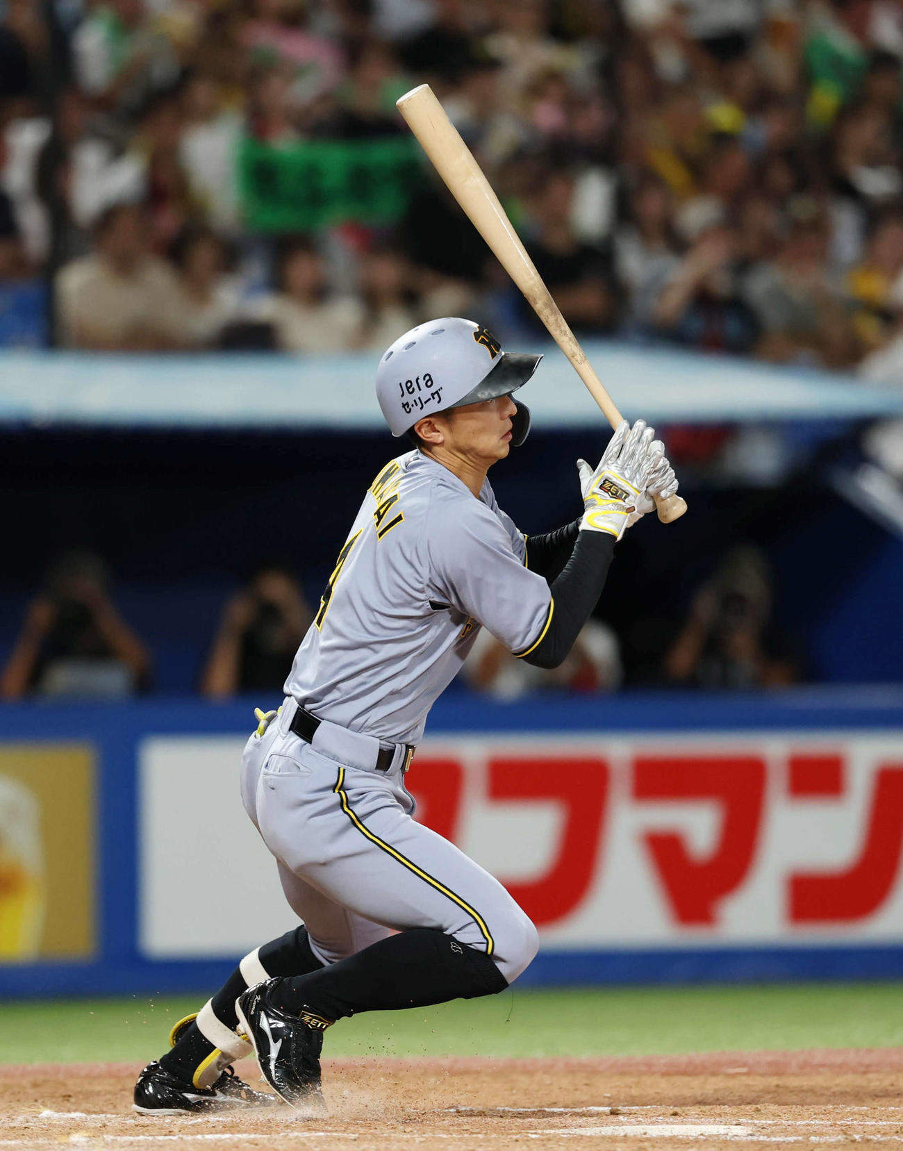 ヤクルト対阪神　2回表阪神2死、内野安打を放つ熊谷（撮影・増田悦実）