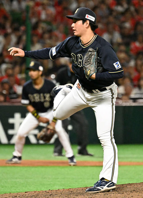 ソフトバンク対オリックス　オリックス2番手投手の入山（撮影・林敢治）