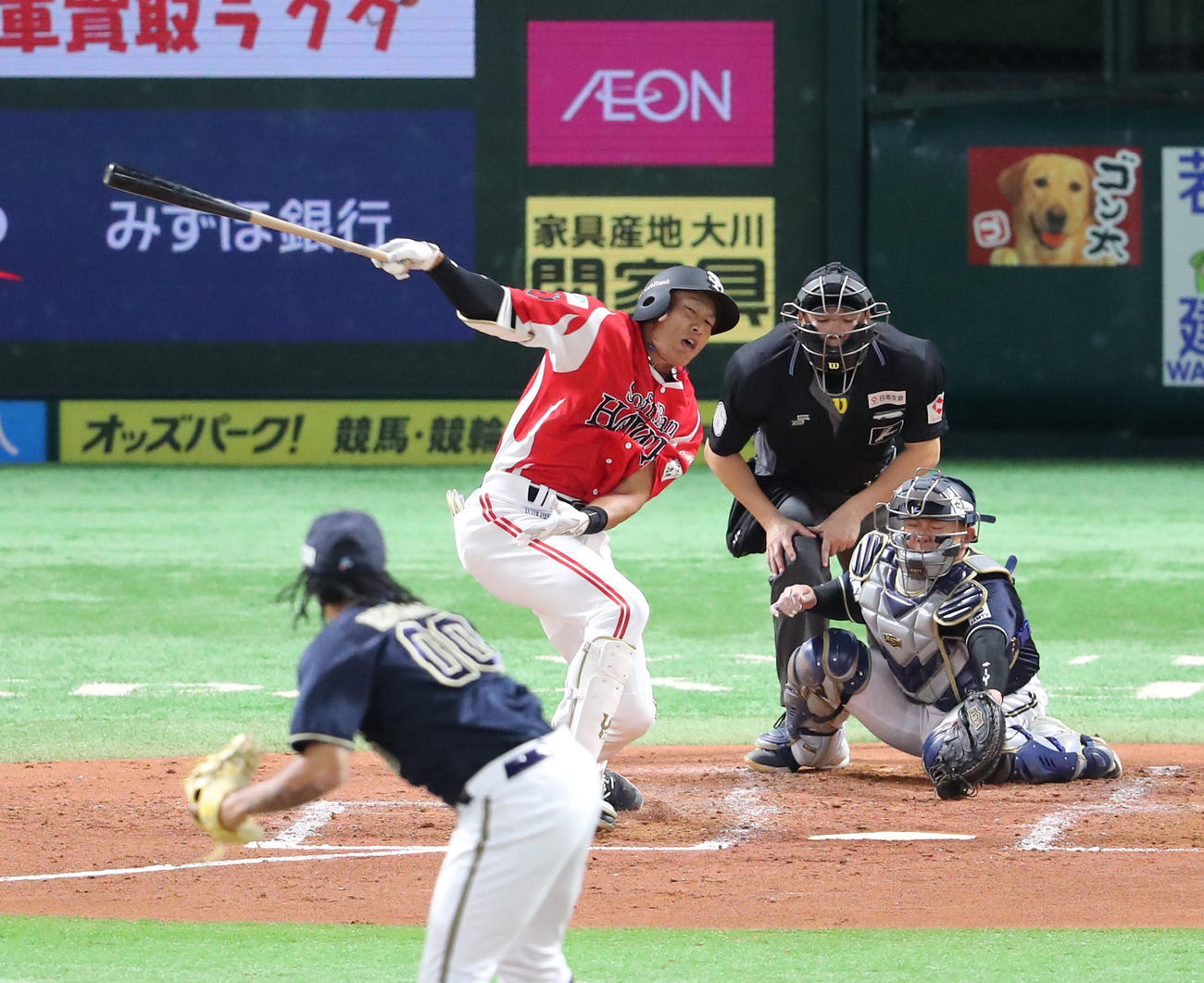 ソフトバンク対オリックス　3回裏ソフトバンク1死二塁、柳田は空振りの三振に終わる（撮影・梅根麻紀）