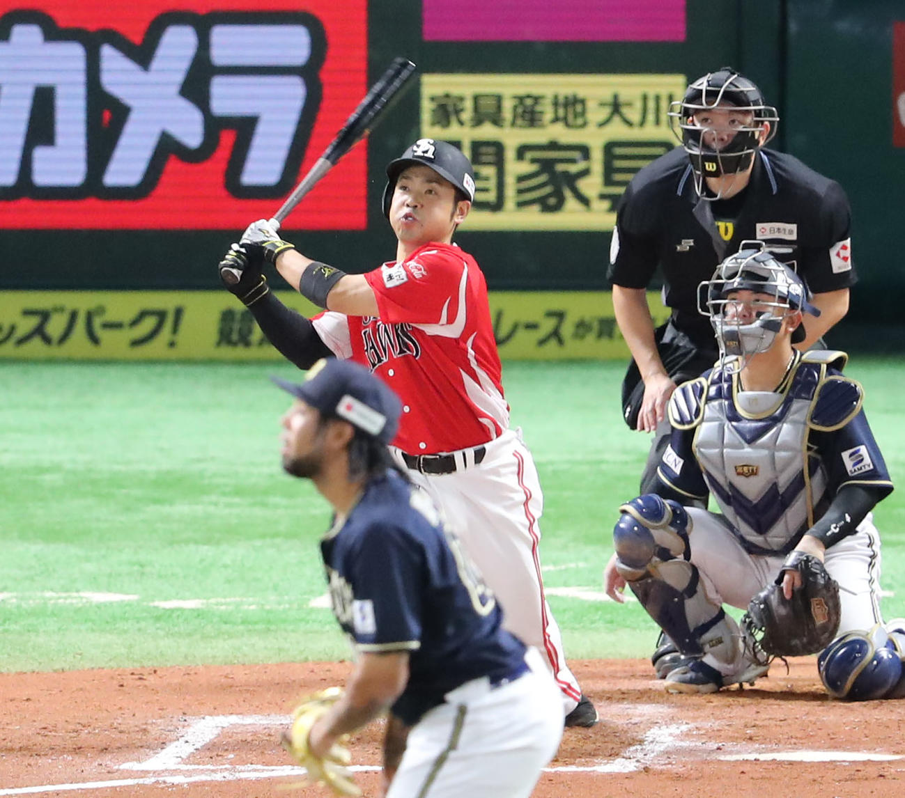 ソフトバンク対オリックス　6回裏ソフトバンク無死、近藤は右越え安打を放つ（撮影・梅根麻紀）