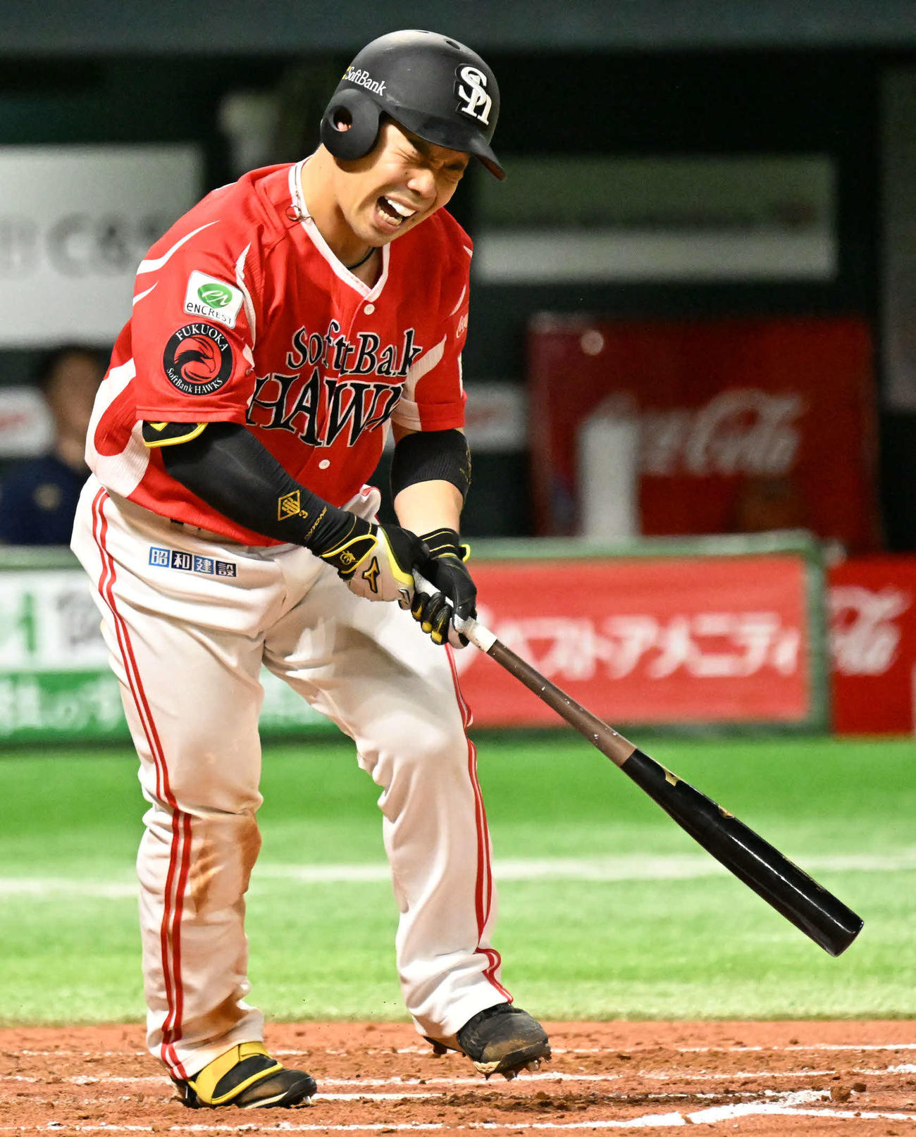 ソフトバンク対オリックス　4回裏ソフトバンク無死、近藤は中飛に終わる（撮影・林敢治）