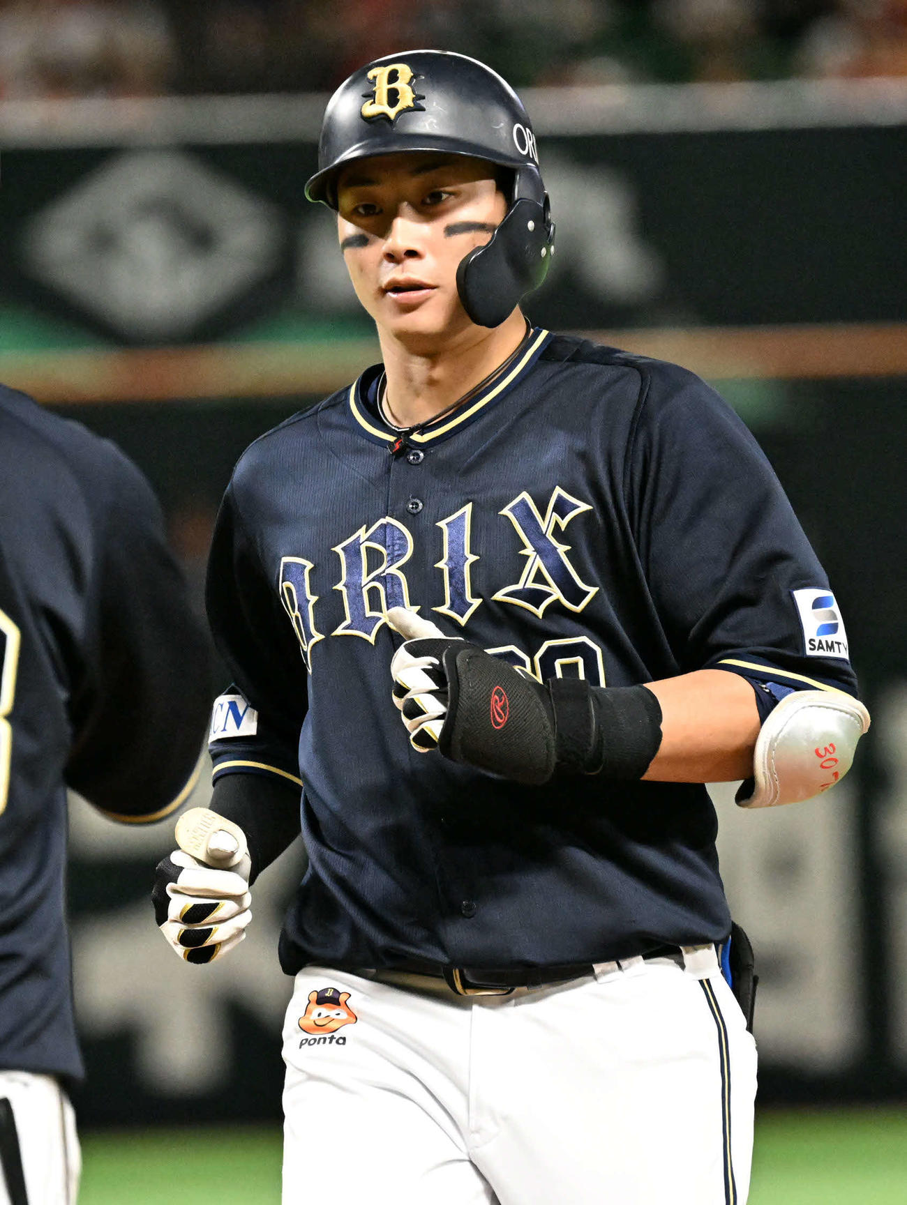 ソフトバンク対オリックス　6回表オリックス2死、廣岡は左前安打を放つ（撮影・林敢治）