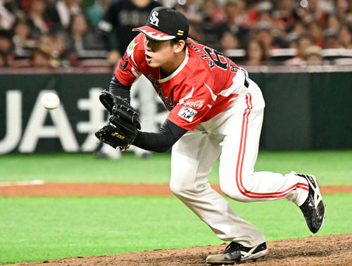 ソフトバンク対オリックス 5回表オリックス2死一、二塁、打者頓宮を投直に仕留める木村光(撮影・林敢治)