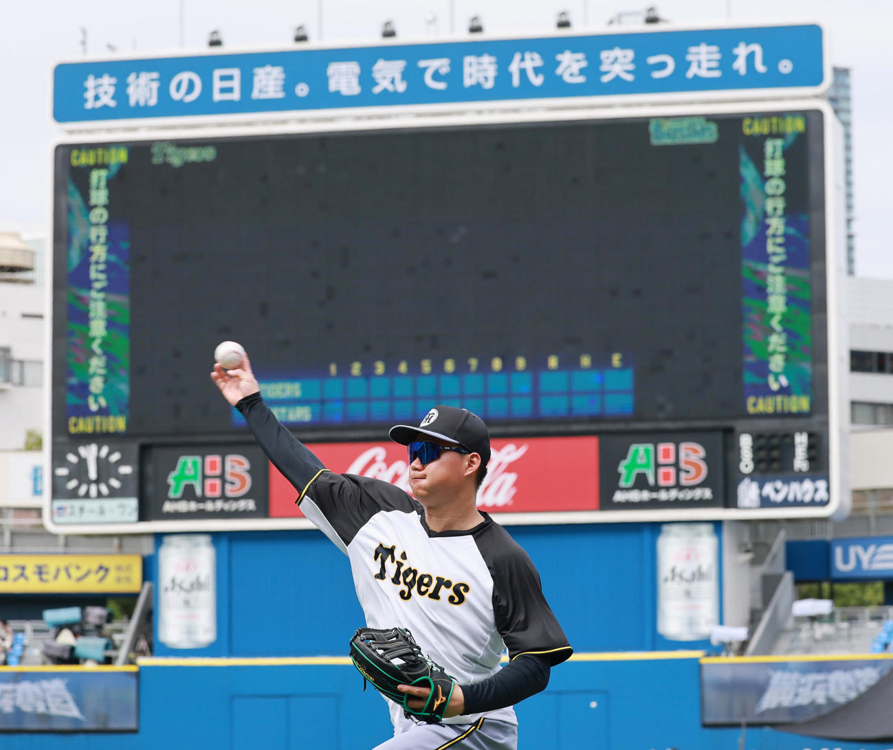 DeNA対阪神　練習を行う阪神森下（撮影・野上伸悟）
