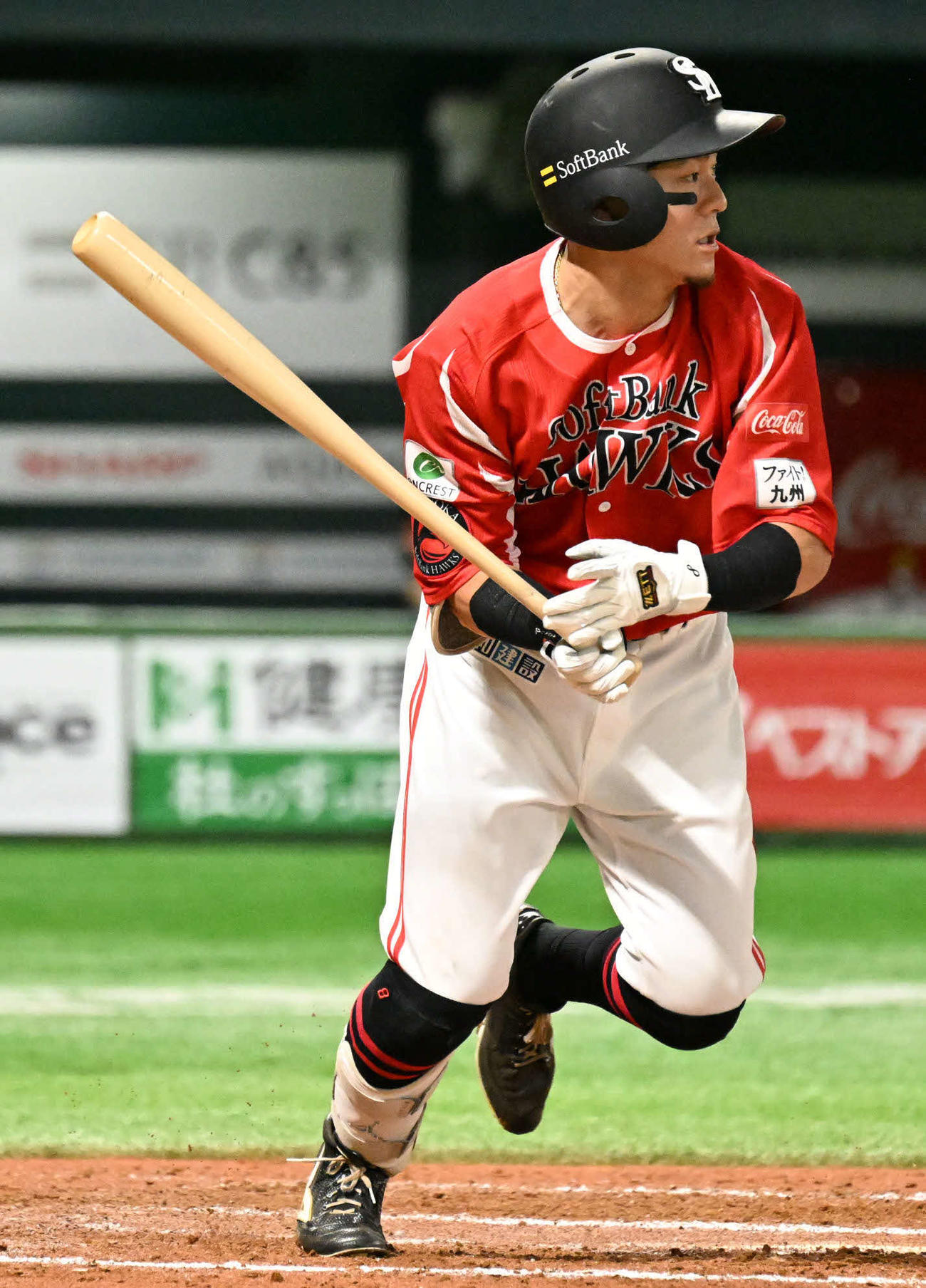 ソフトバンク対オリックス　7回裏ソフトバンク無死、牧原大は中前打を放つ（撮影・林敢治）