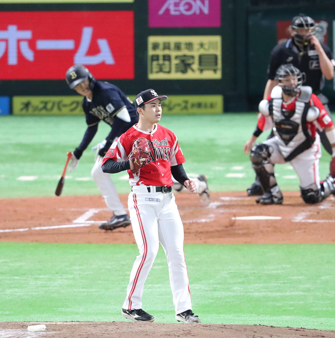 ソフトバンク対オリックス　3回表オリックス2死一、二塁、太田に左前先制適時打を浴びた松本晴（撮影・梅根麻紀）