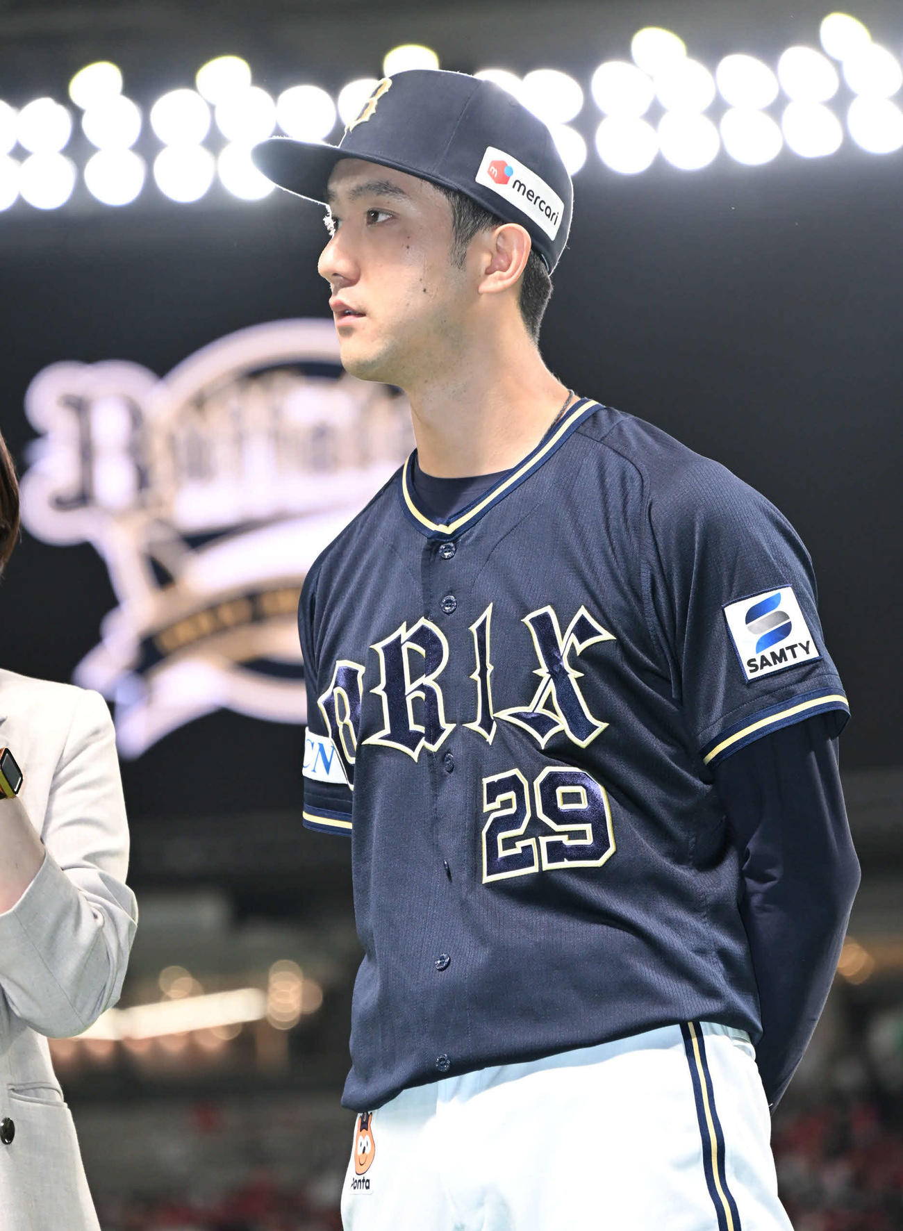 ソフトバンク対オリックス　ヒーローインタビューに応じる田嶋（撮影・林敢治）