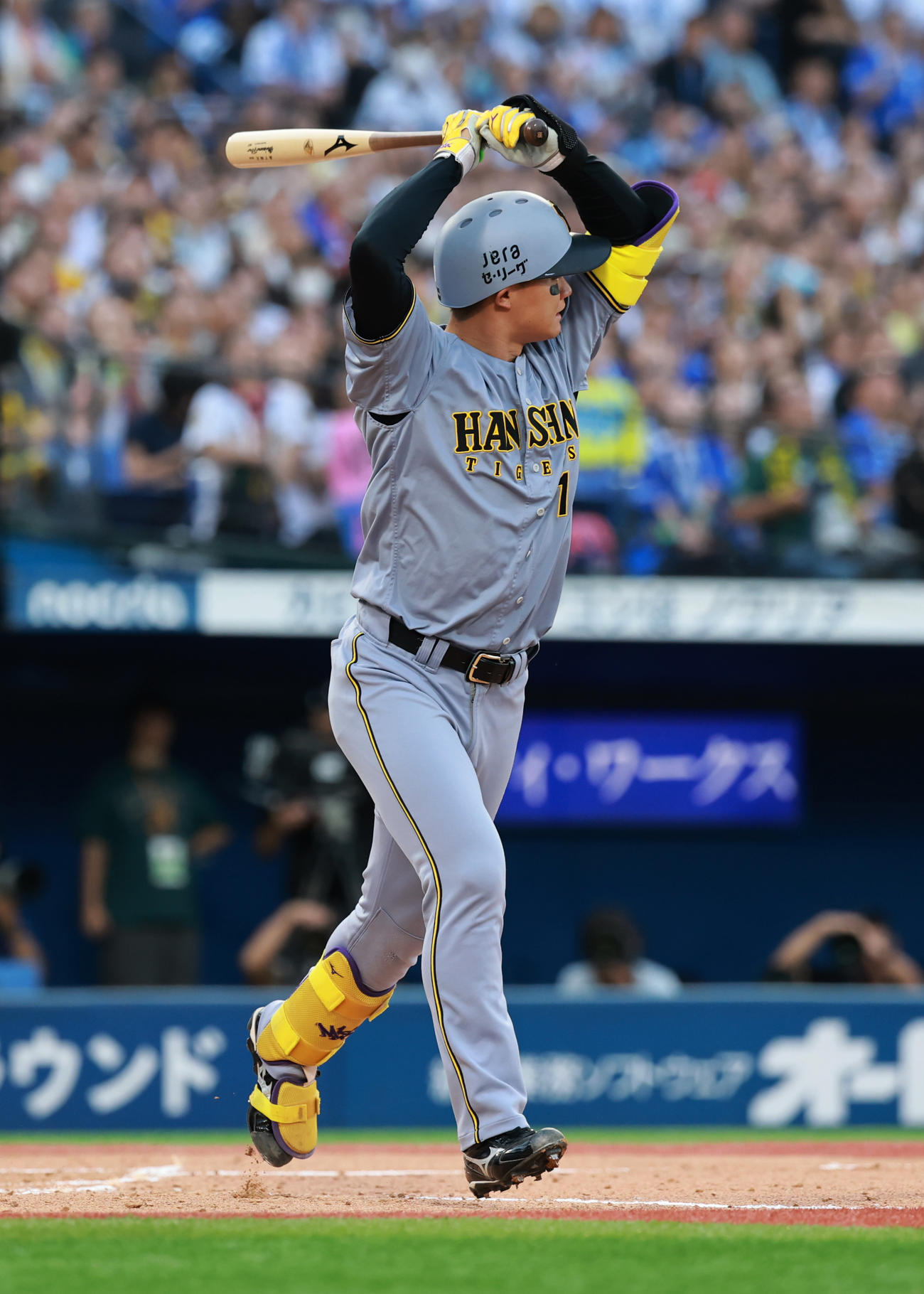 DeNA対阪神　9回表阪神2死、三飛に倒れる森下（撮影・野上伸悟）