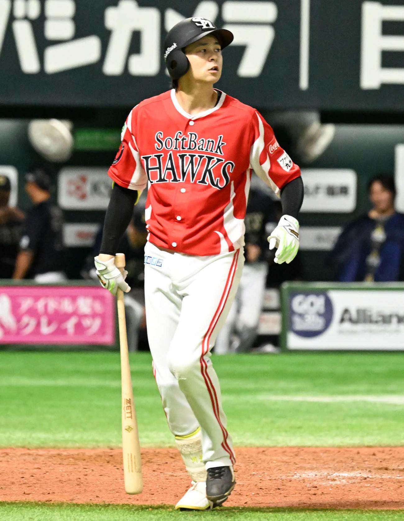 ソフトバンク対オリックス　9回裏ソフトバンク2死、川瀬は空振り三振に倒れる（撮影・林敢治）