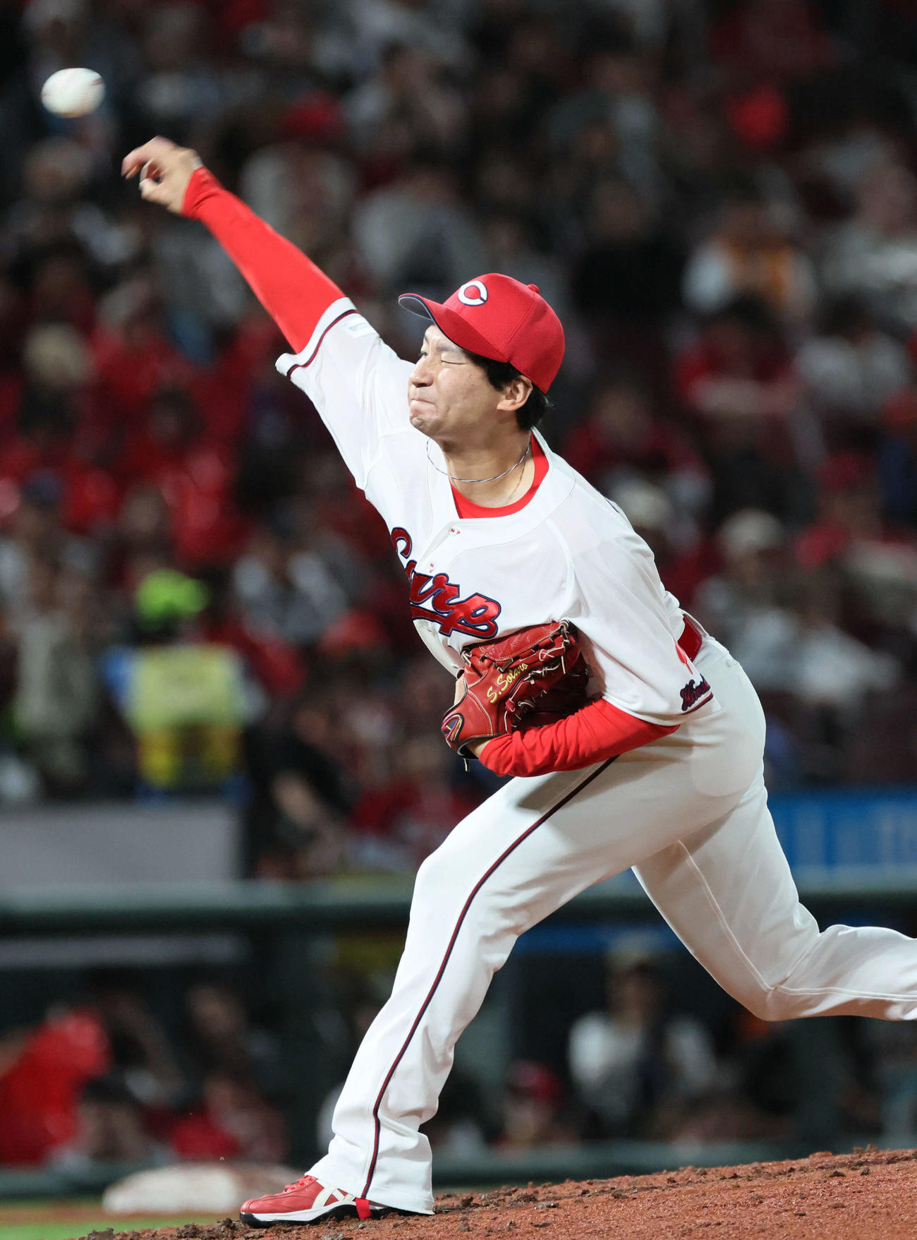 広島対巨人　8回表巨人、広島3番手の島内（撮影・加藤孝規）