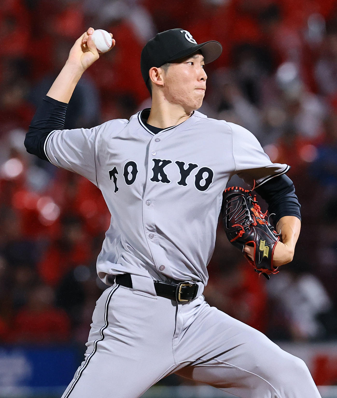 広島対巨人　巨人先発の戸郷（撮影・藤尾明華）