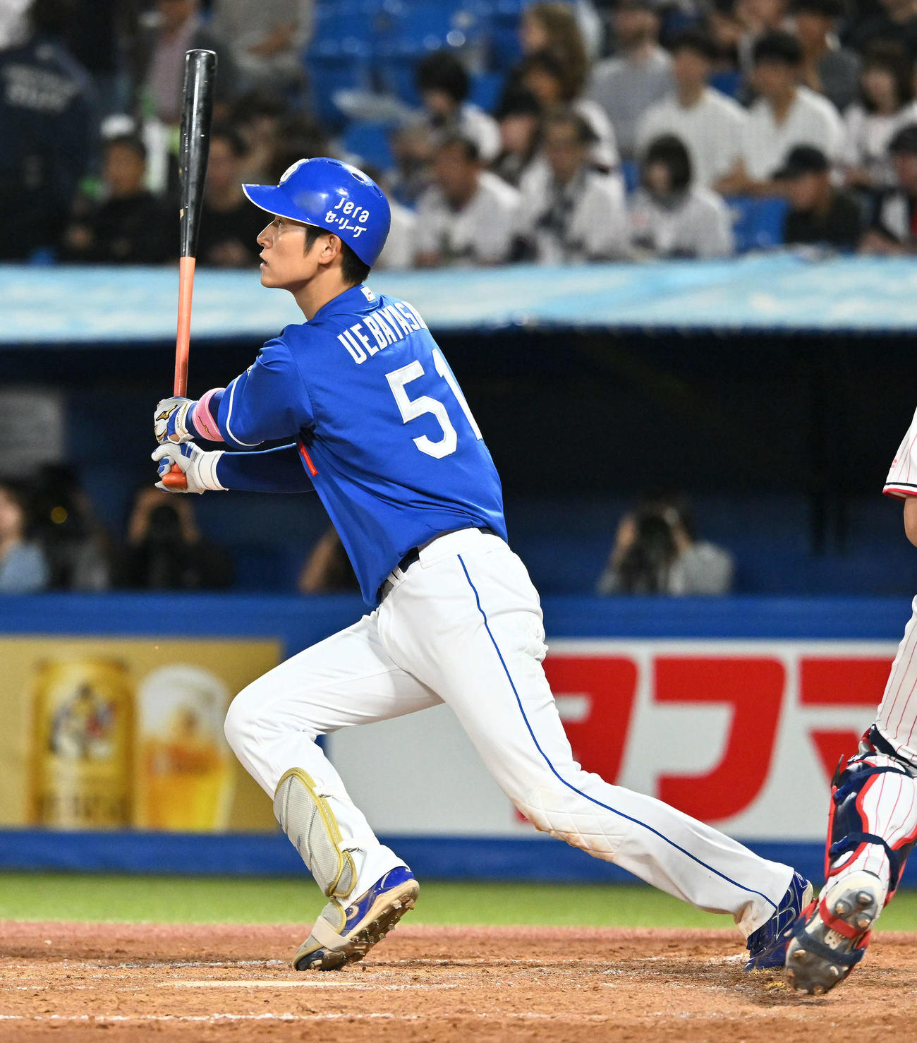 ヤクルト対中日　4回表中日1死一塁、上林は右越え先制2点本塁打を放つ（撮影・滝沢徹郎）
