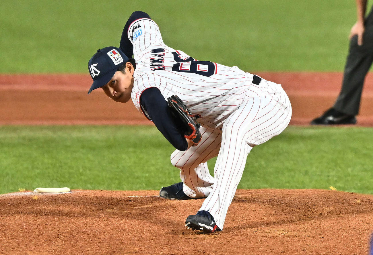 ヤクルト対中日　ヤクルト先発の下川（撮影・滝沢徹郎）