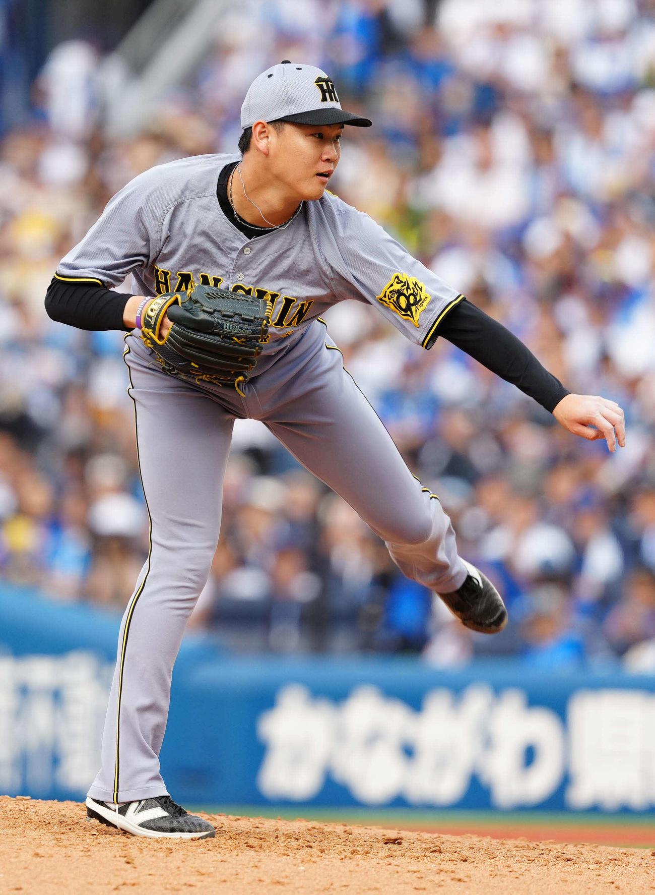 DeNA対阪神　力投する阪神3番手の及川（撮影・江口和貴）