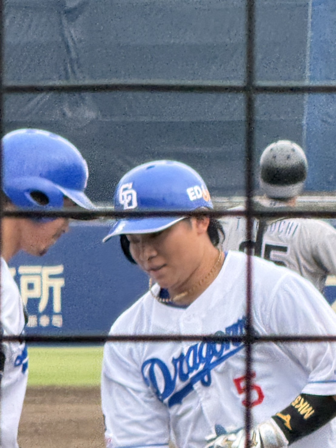ウエスタンリーグ　中日対くふうハヤテ　8回1死中日村松は右翼へ1号ソロを放ち生還する