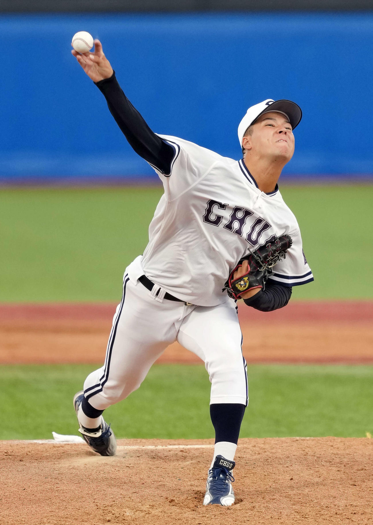 青学大対中大　先発の中大・三奈木（撮影・小島史椰）