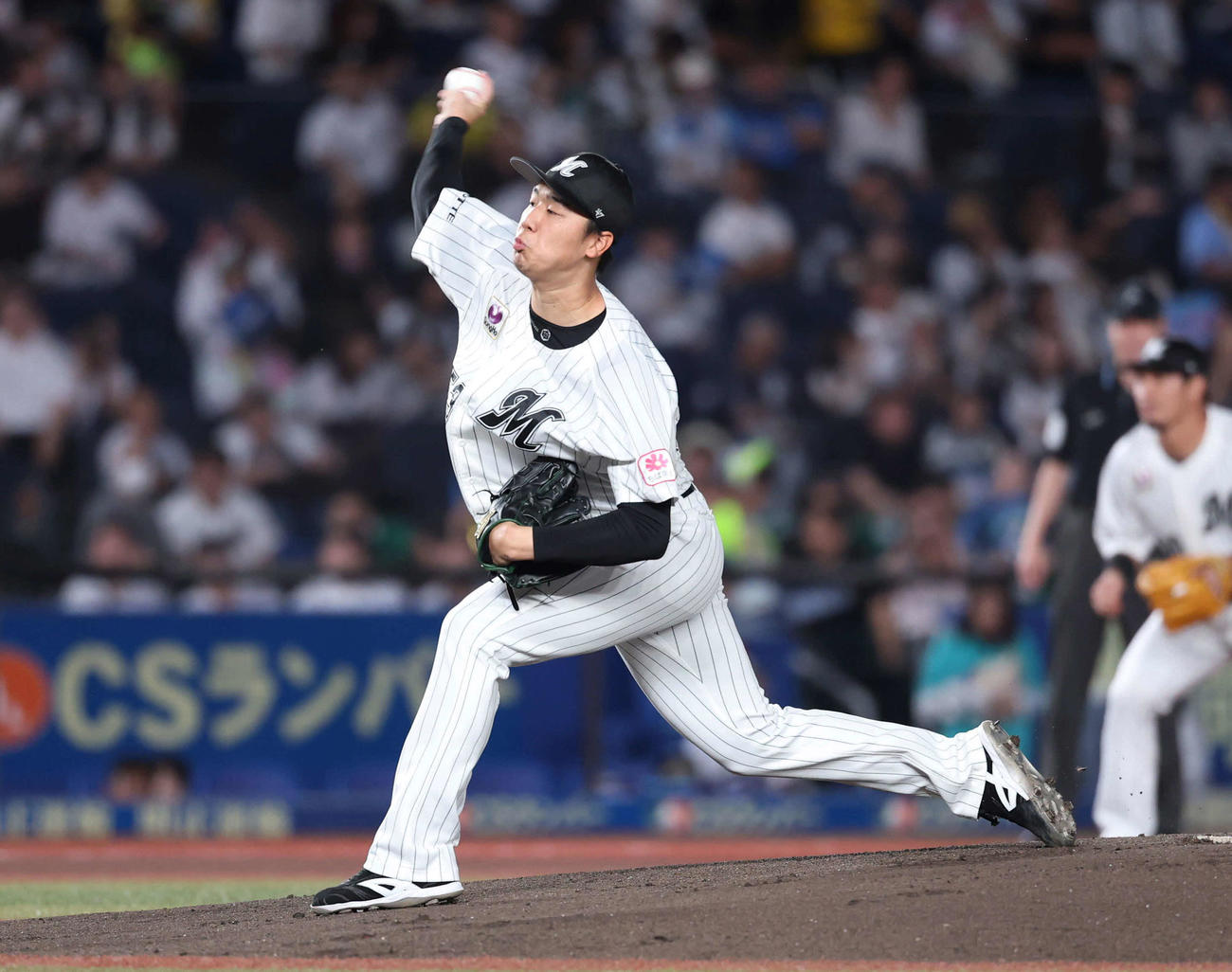 ロッテ対西武　先発し力投するロッテ木村（撮影・増田悦実）