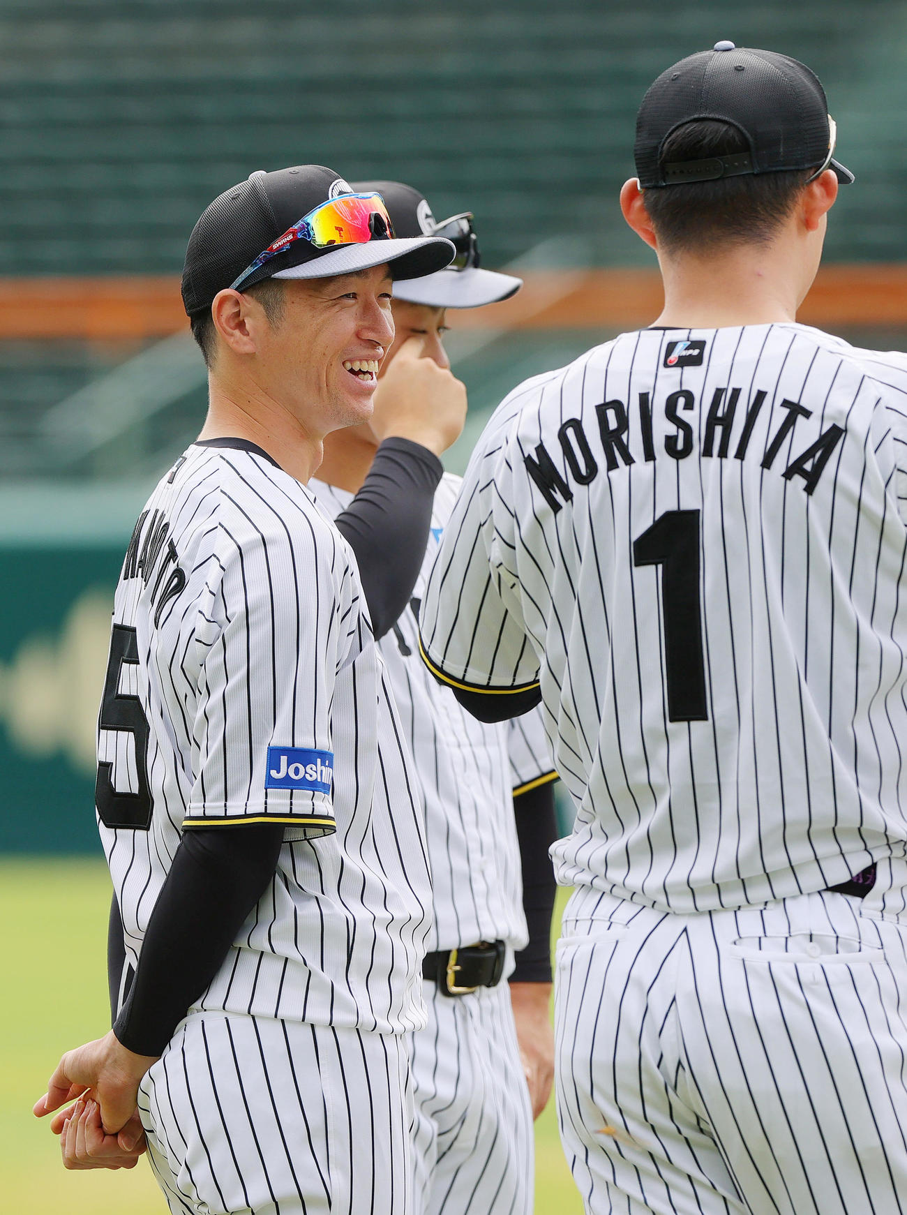 リラックスした表情を見せる阪神近本（撮影・上山淳一）