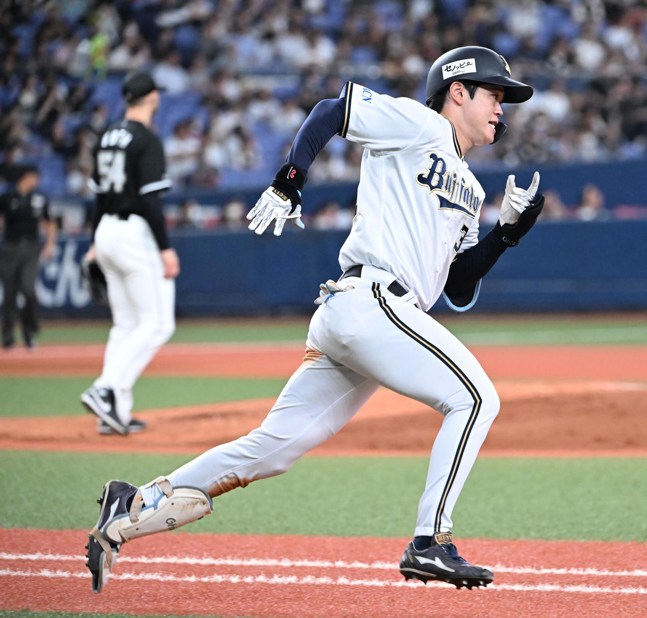 オリックス対ロッテ　6回裏オリックス1死、左前打を放つ太田（撮影・和賀正仁）