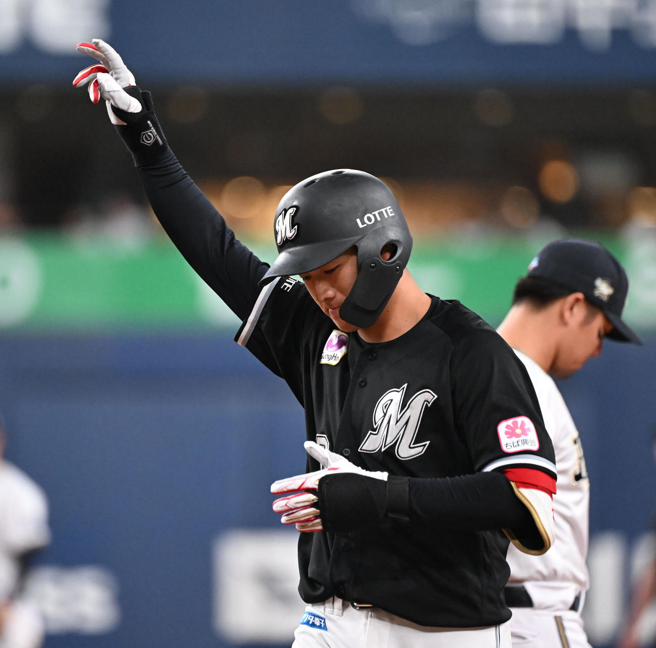 オリックス対ロッテ　4回表ロッテ1死二、三塁、左前適時打を放った西川（撮影・和賀正仁）