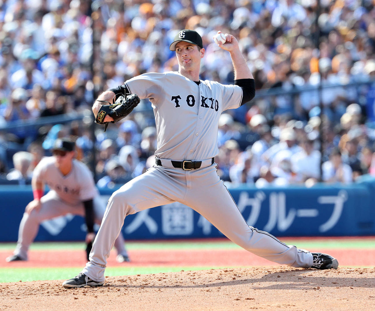 DeNA対巨人　力投する巨人先発のグリフィン（撮影・鈴木正人）