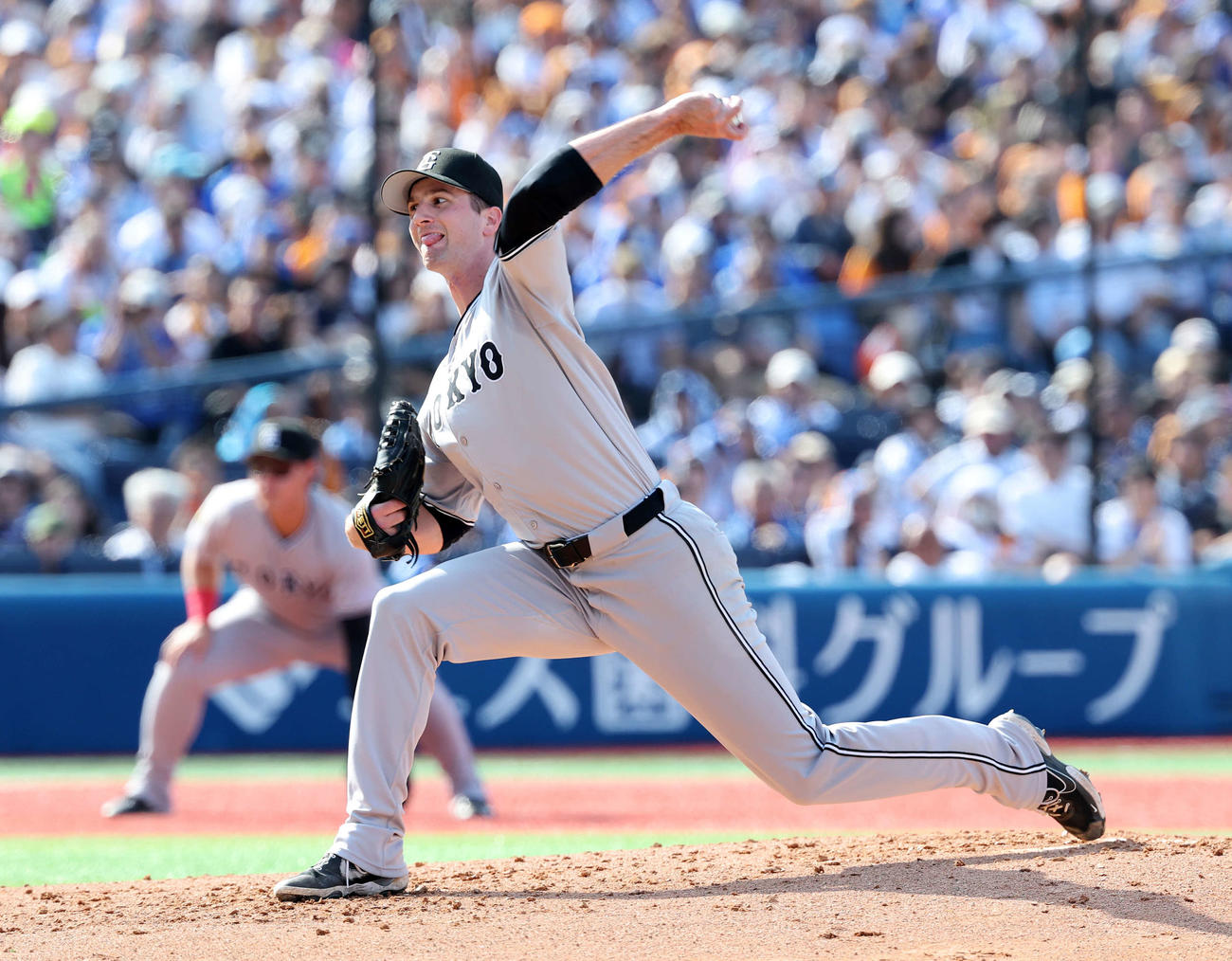 DeNA対巨人　力投する巨人先発のグリフィン（撮影・鈴木正人）