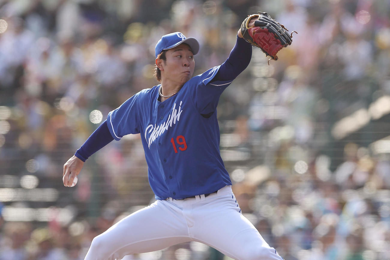 阪神対中日　力投する中日先発の高橋宏（撮影・前田充）