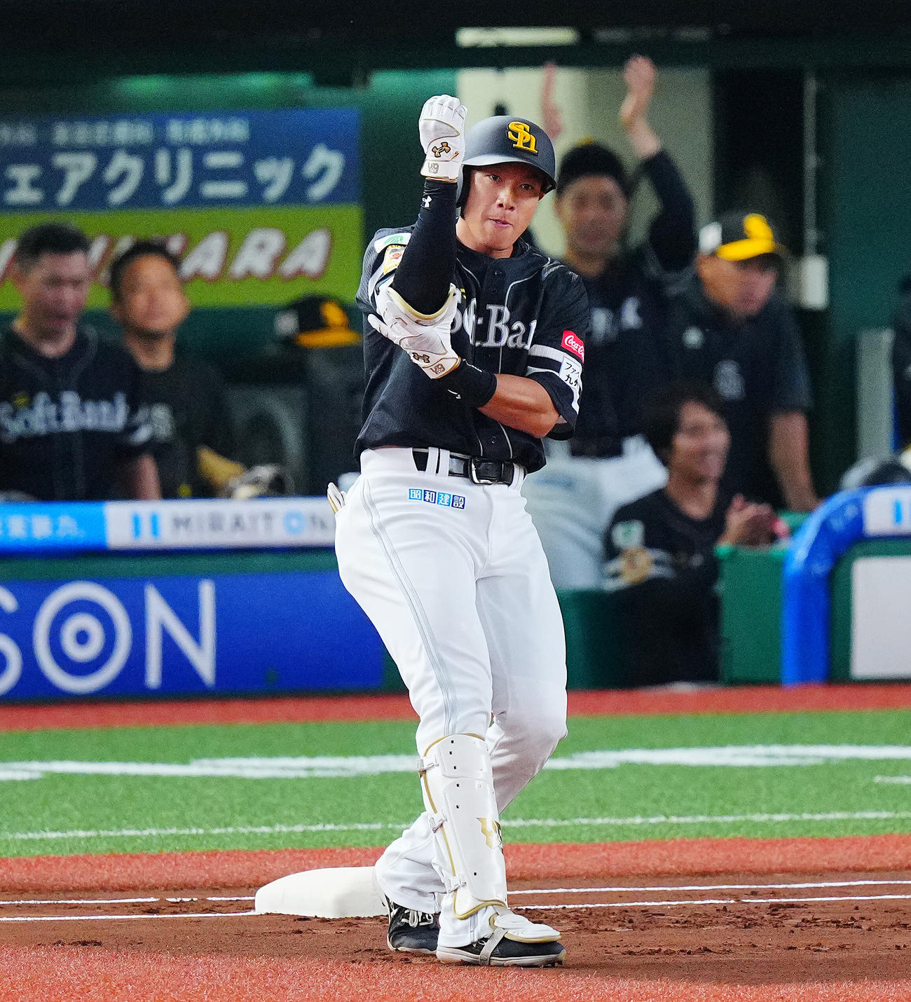 西武対ソフトバンク　1回表ソフトバンク無死、中前打を放つ柳田（撮影・垰建太）
