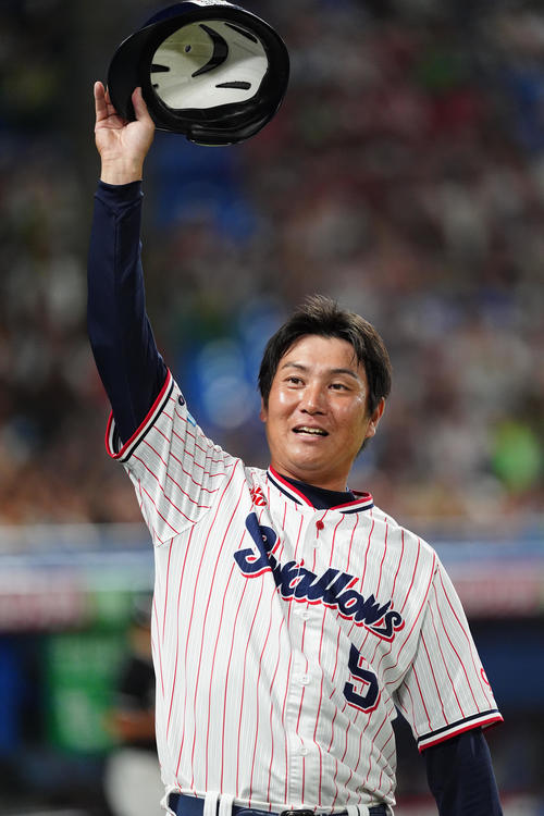 ヤクルト】広島に競り勝つ 村上宗隆、山田哲人がアベック弾、引退表明