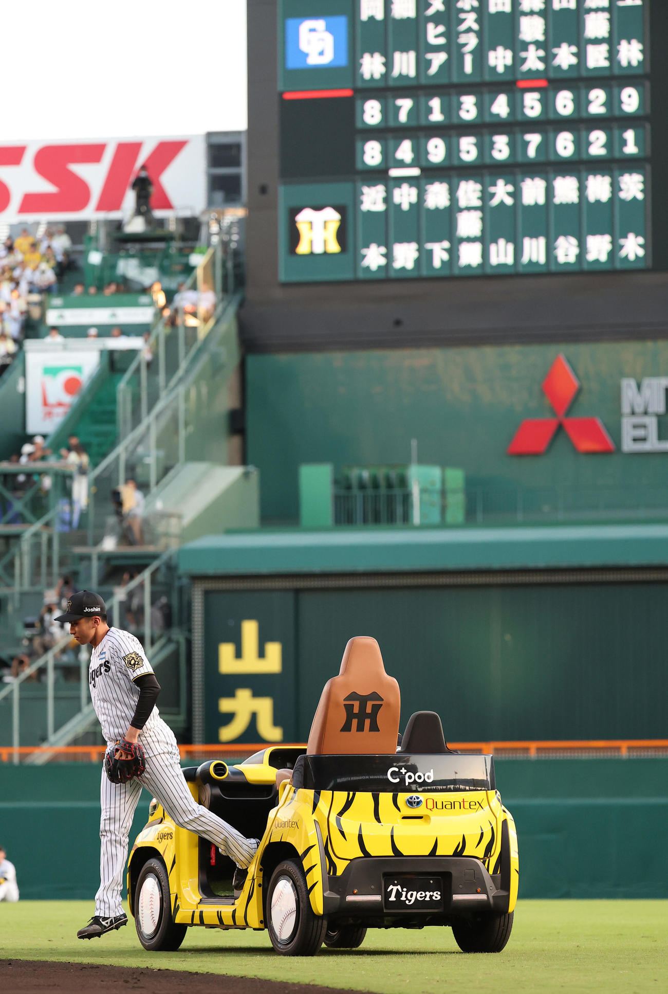 阪神対中日　阪神3番手の茨木（撮影・上田博志）
