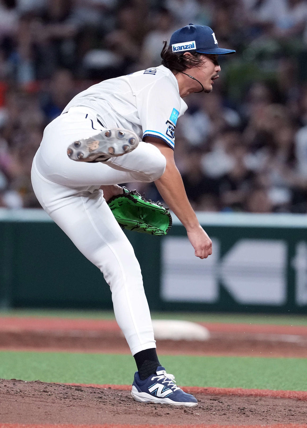 西武対ソフトバンク　力投する西武の高橋（撮影・たえ見朱実）