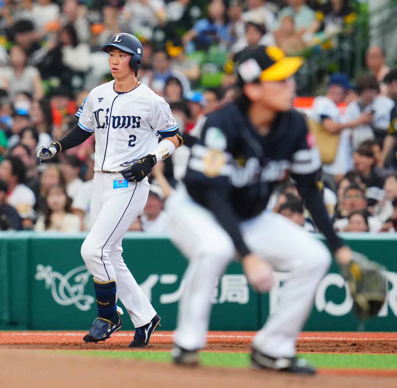 西武対ソフトバンク　1回裏西武無死、快音を響かせるも惜しくもファールとなる斎藤（撮影・垰建太）