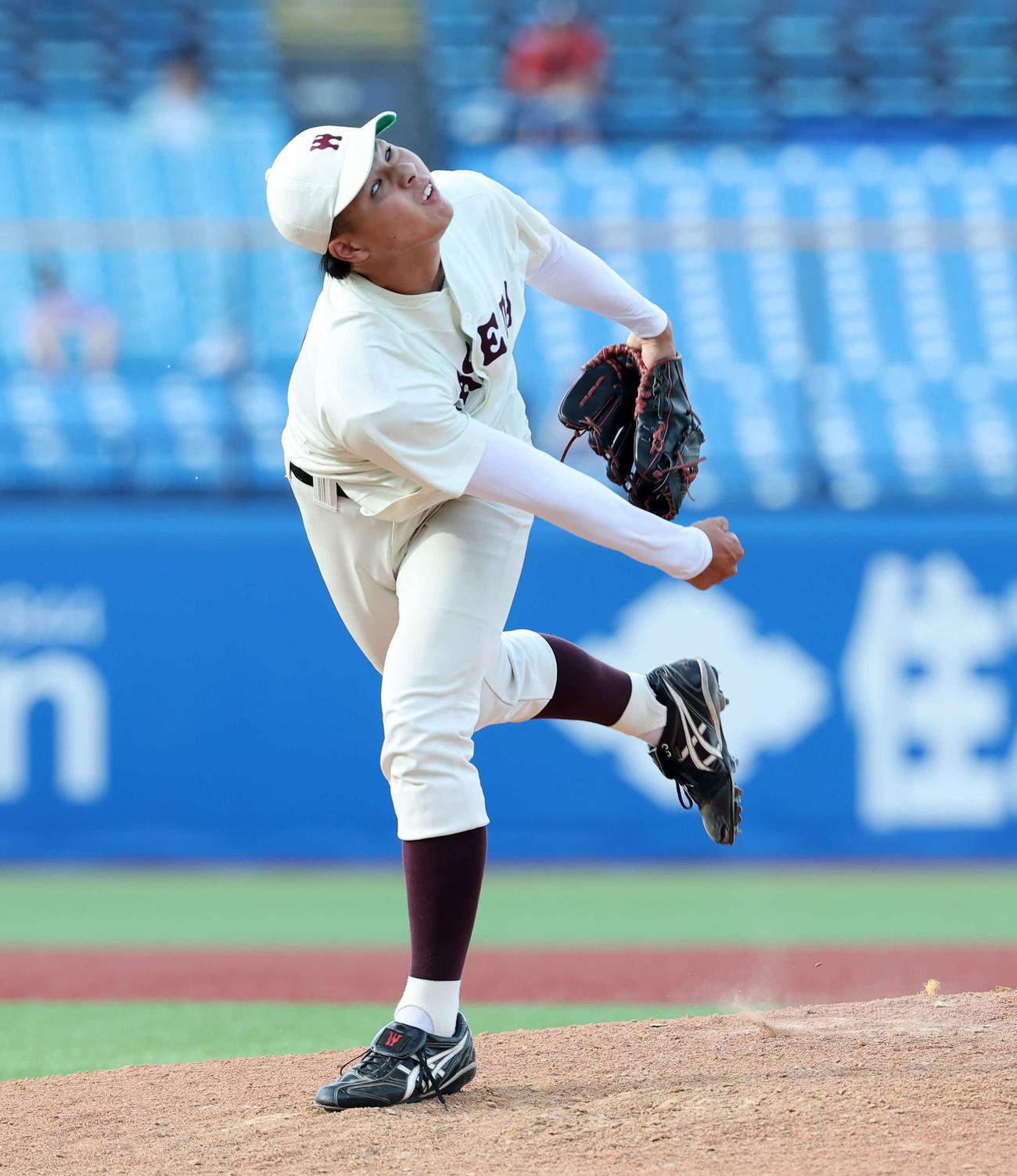 立大対早大　力投する早大・田和（撮影・鈴木正人）