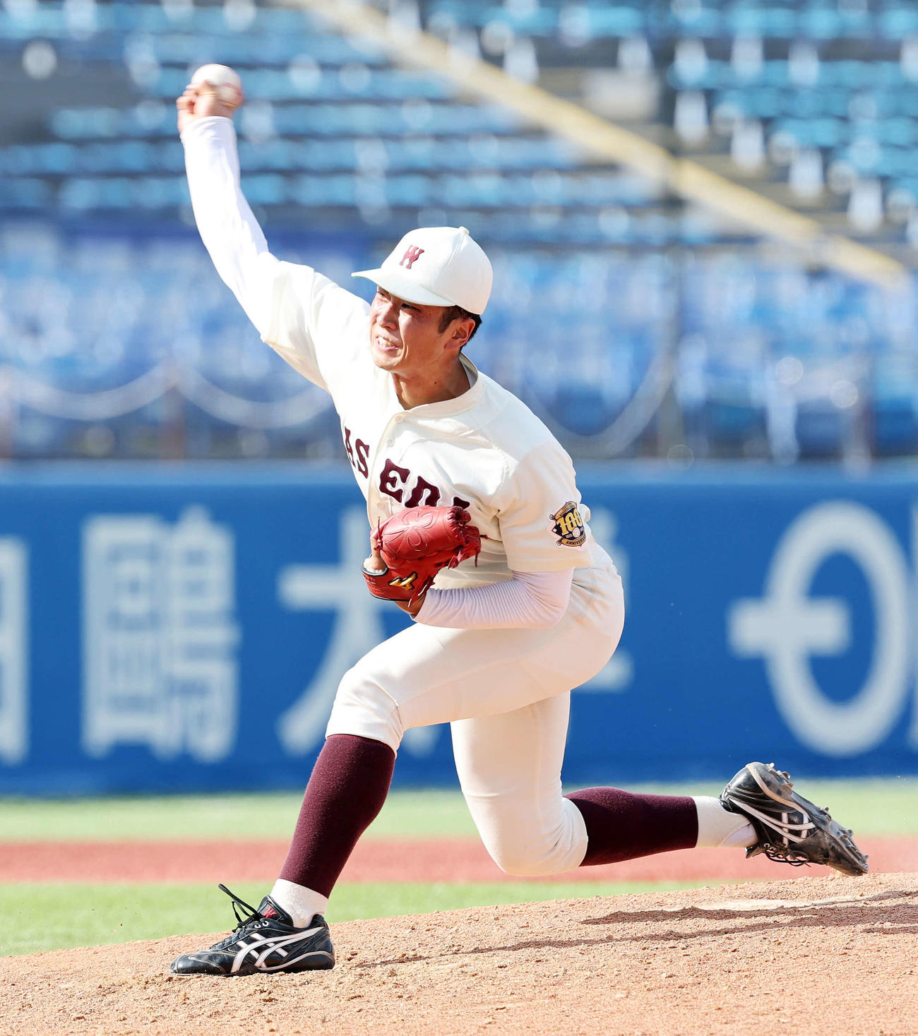 立大対早大　力投する早大・高橋煌（撮影・鈴木正人）