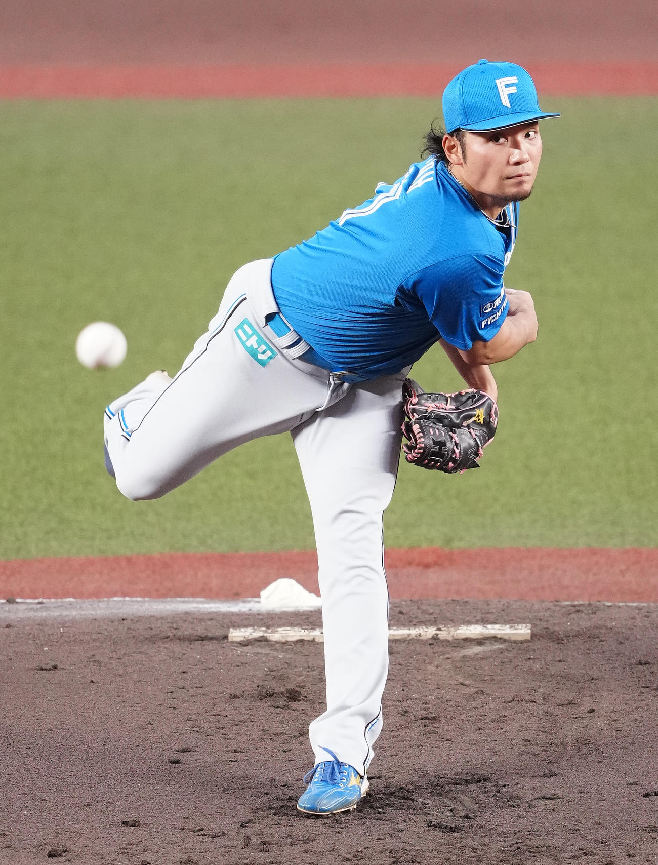ロッテ対日本ハム　先発し力投する日本ハム伊藤（撮影・鈴木みどり）