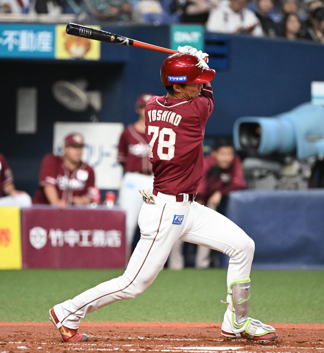 オリックス対楽天　2回表楽天1死一、三塁、プロ初打席の吉野は遊ゴロ併殺に倒れる（撮影・和賀正仁）